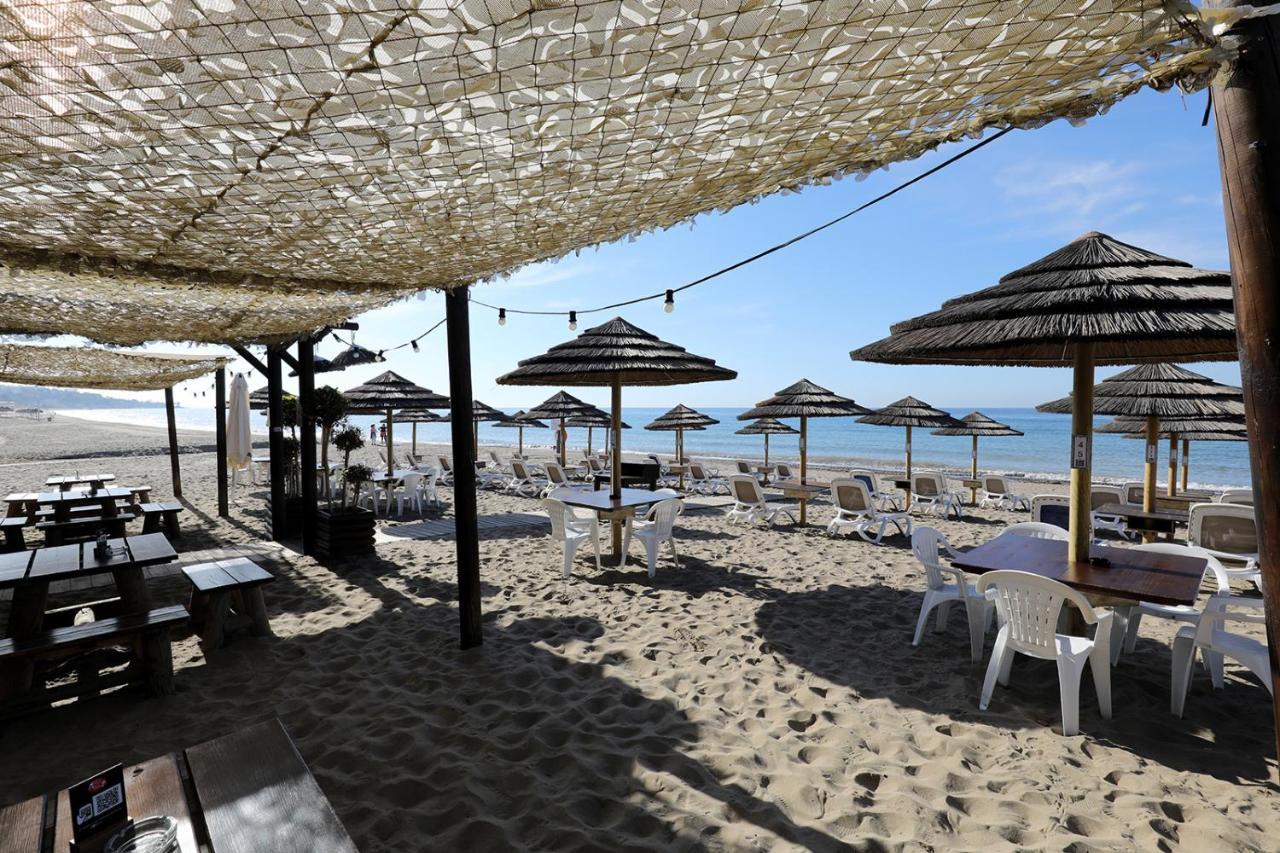 Banana Beach Primera Linea De Playa Marbella Exterior foto